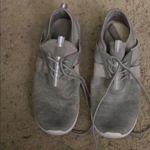 Campion Tennis Shoes W 8.5